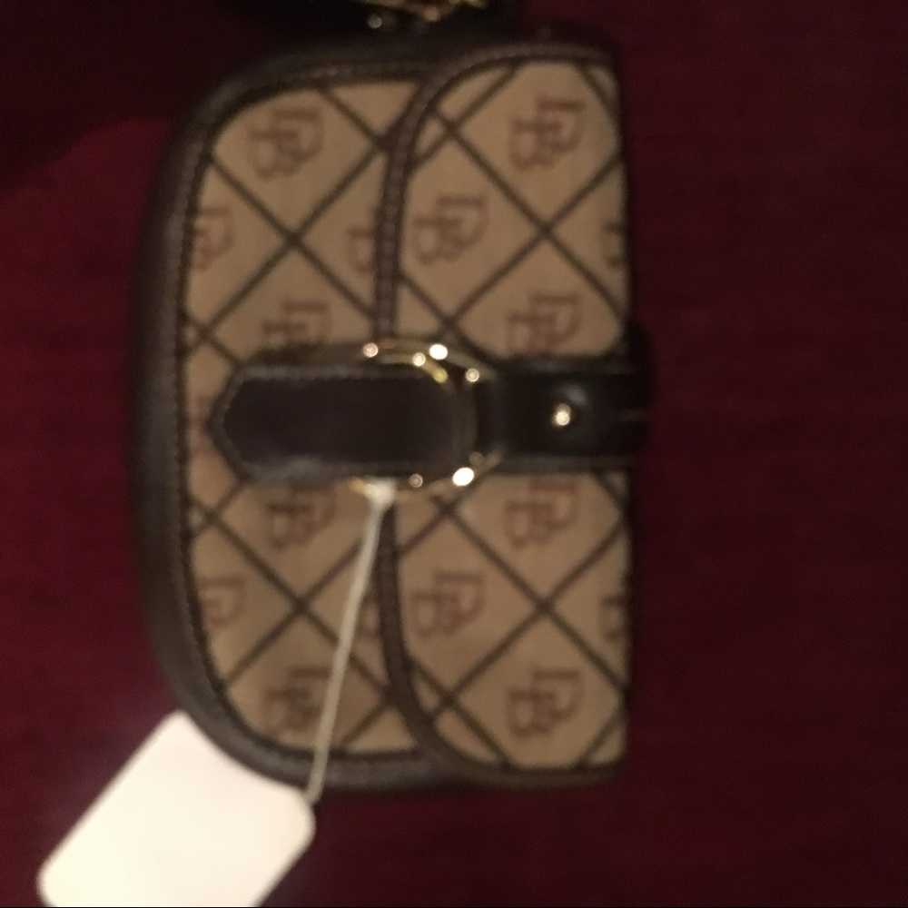 Dooney & Bourke